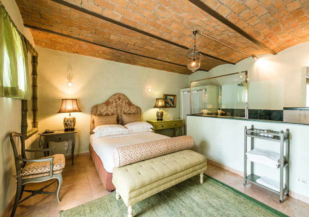 Villa Mangiacane - Small Luxury Hotels Of The World 瓦尔的圣卡西亚诺 外观 照片