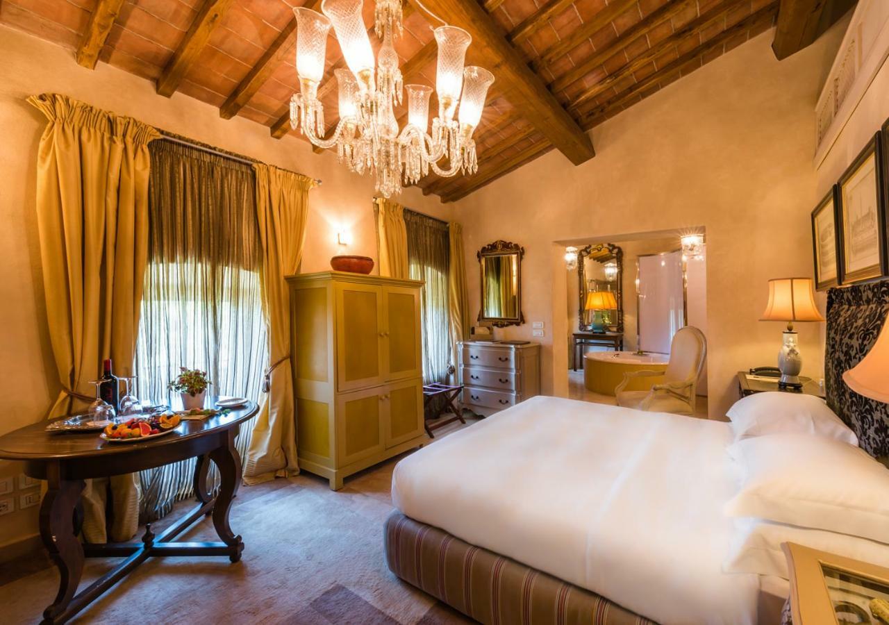 Villa Mangiacane - Small Luxury Hotels Of The World 瓦尔的圣卡西亚诺 外观 照片