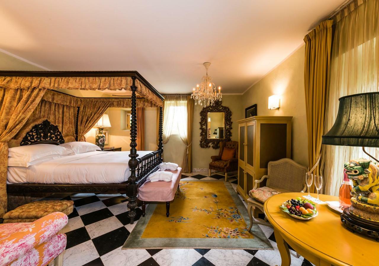 Villa Mangiacane - Small Luxury Hotels Of The World 瓦尔的圣卡西亚诺 外观 照片