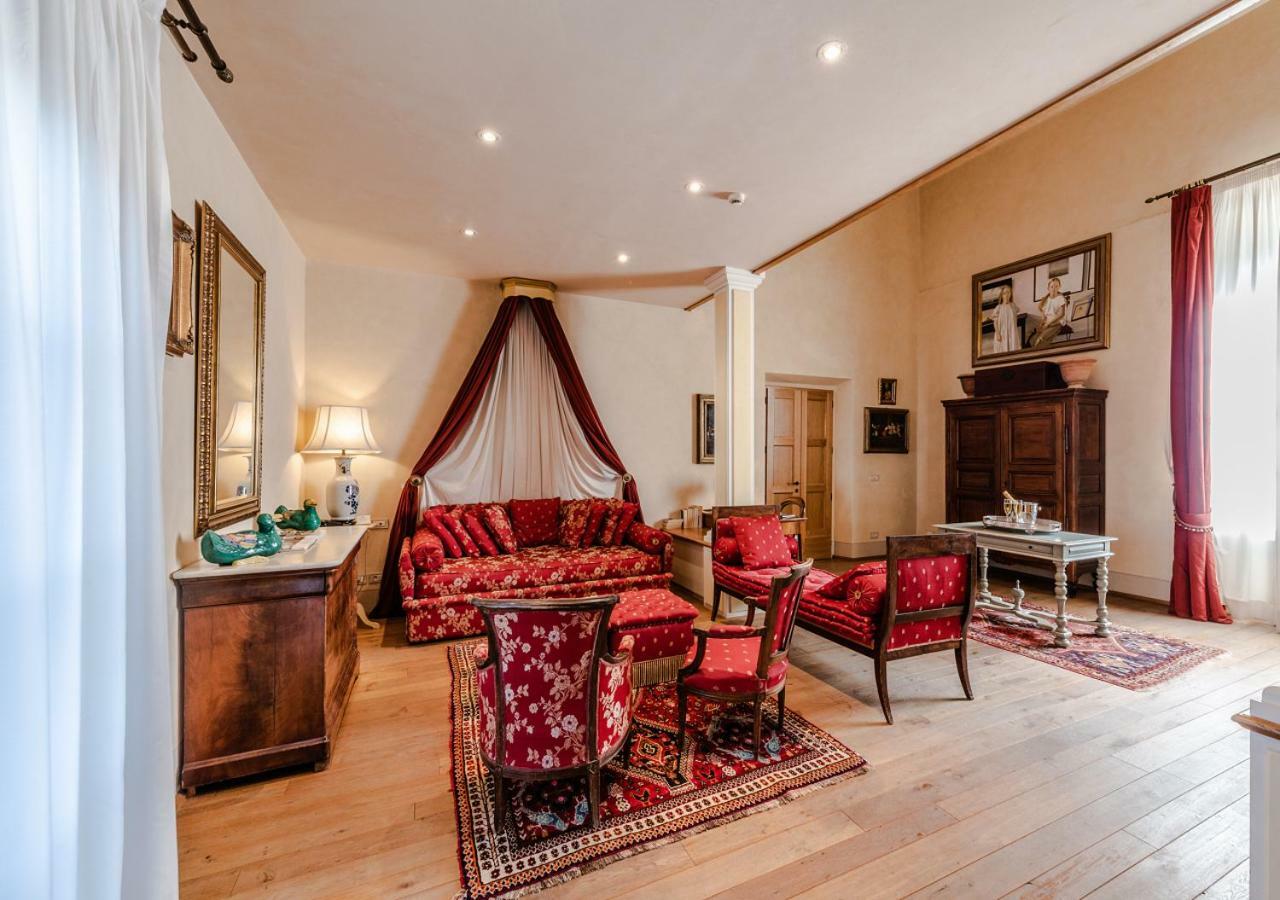 Villa Mangiacane - Small Luxury Hotels Of The World 瓦尔的圣卡西亚诺 外观 照片