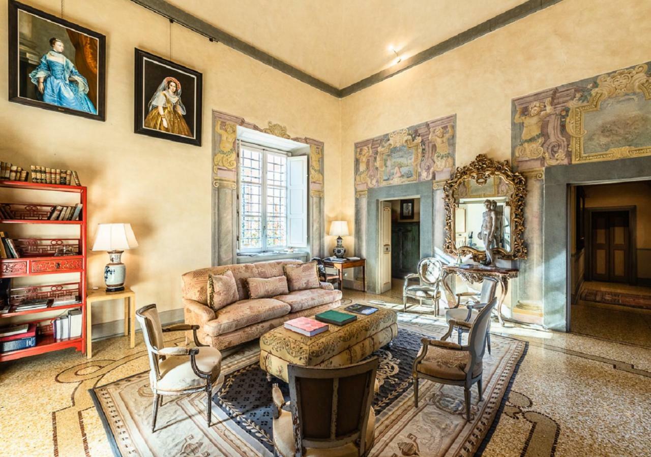 Villa Mangiacane - Small Luxury Hotels Of The World 瓦尔的圣卡西亚诺 外观 照片